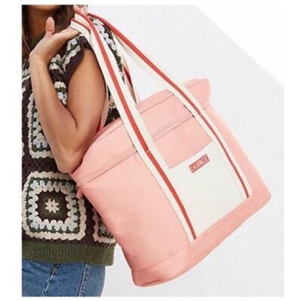 L*Space Coastal Cooler Bag in Coral NWT